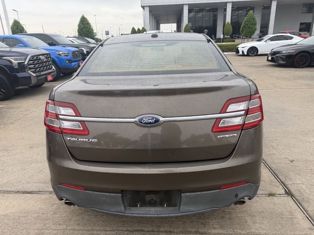 2015 Ford Taurus SE