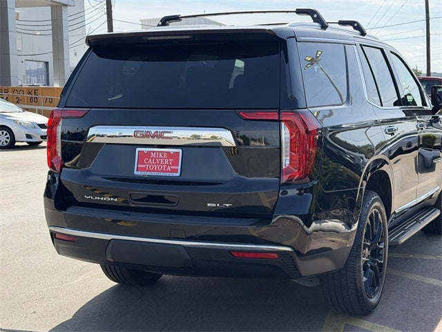 2023 GMC Yukon SLT