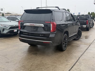 2023 GMC Yukon SLT