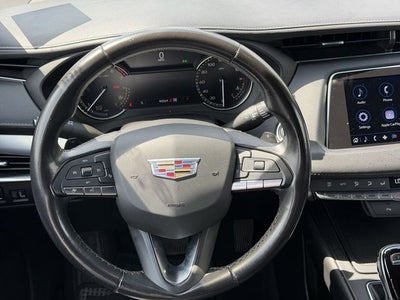 2022 Cadillac XT4 Premium Luxury