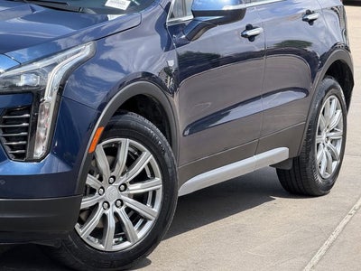 2022 Cadillac XT4 Premium Luxury