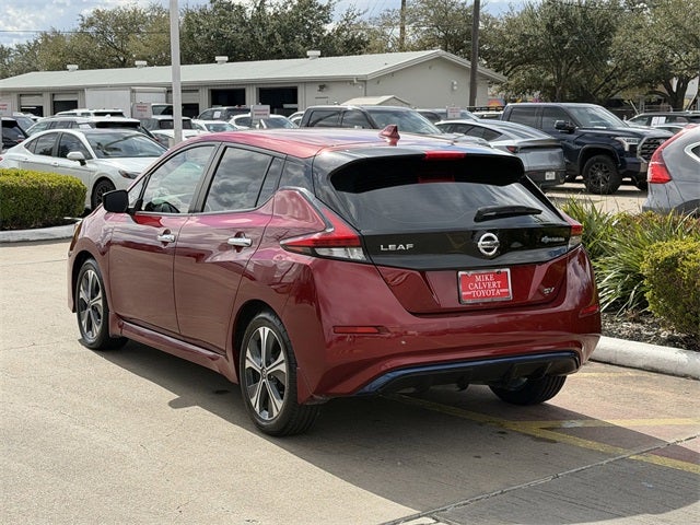 2022 Nissan Leaf SV