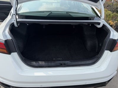 2025 Nissan Altima 2.5 SR