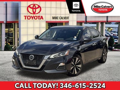 2022 Nissan Altima 2.5 SV