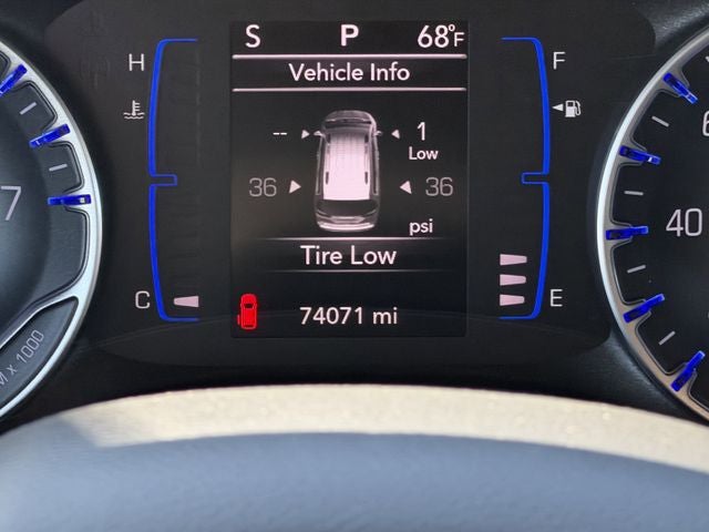 2023 Chrysler Voyager LX