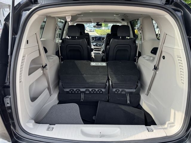 2020 Chrysler Pacifica Touring L Plus