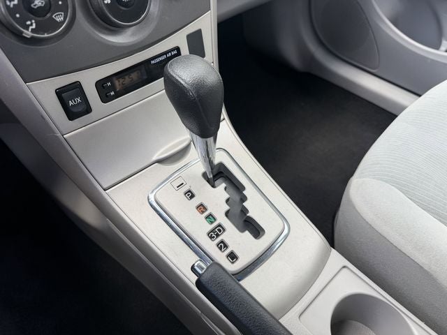 2011 Toyota COROLLA LE