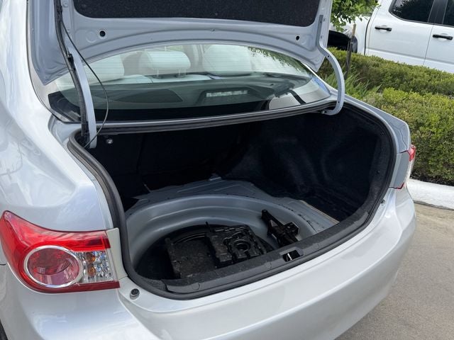 2011 Toyota COROLLA LE