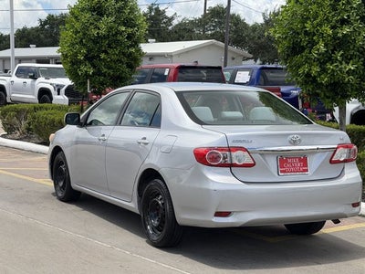 2011 Toyota COROLLA LE