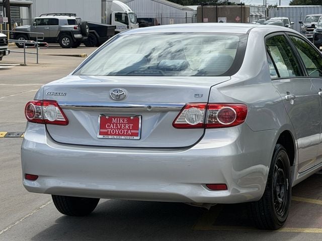 2011 Toyota COROLLA LE