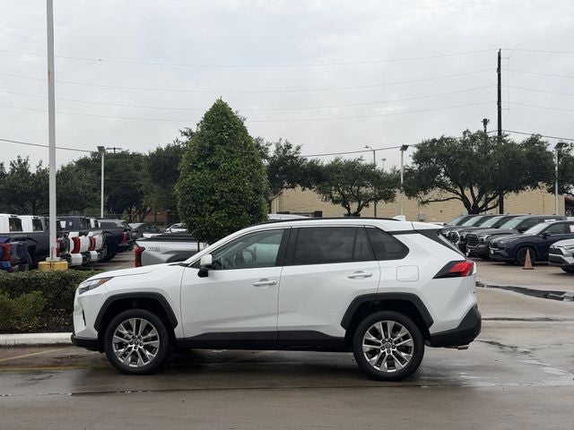 2025 Toyota RAV4 XLE Premium