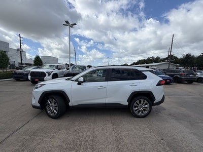 2025 Toyota RAV4 XLE Premium