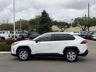 2025 Toyota RAV4 LE