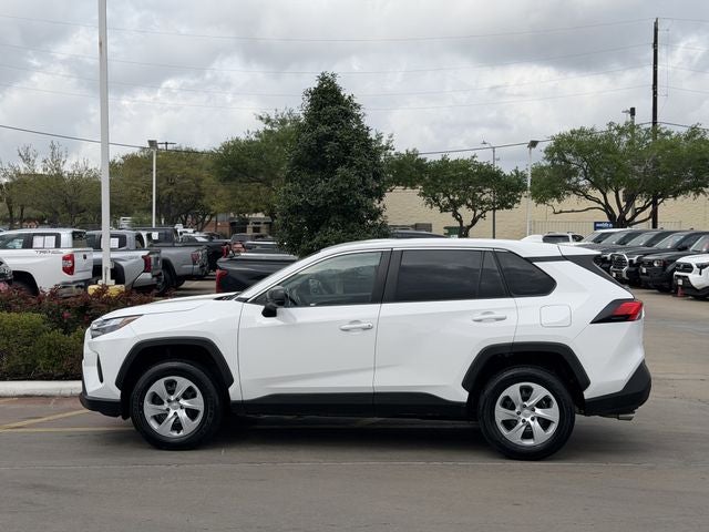 2025 Toyota RAV4 LE