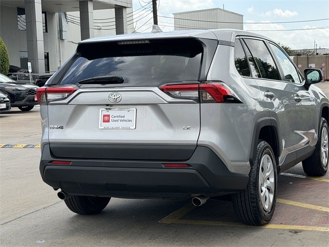 2024 Toyota RAV4 LE