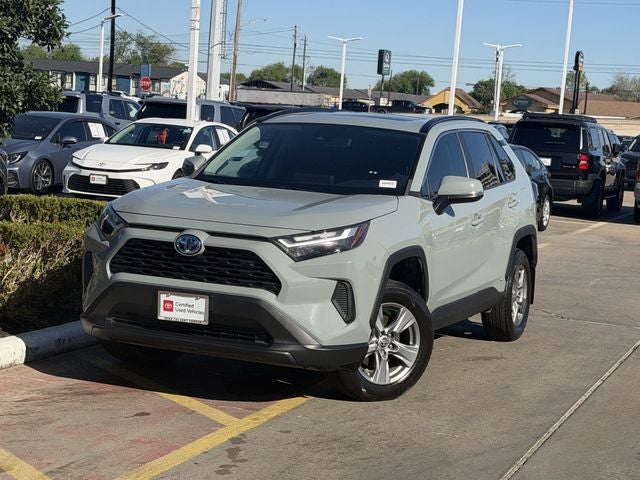 2022 Toyota RAV4 HYBRID XLE