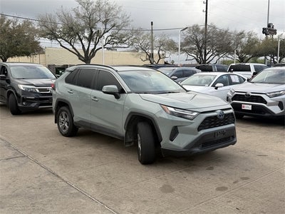 2022 Toyota RAV4 HYBRID XLE