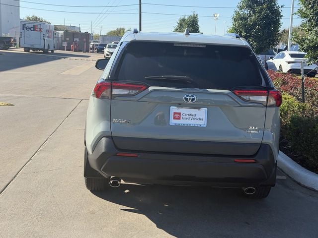 2022 Toyota RAV4 HYBRID XLE