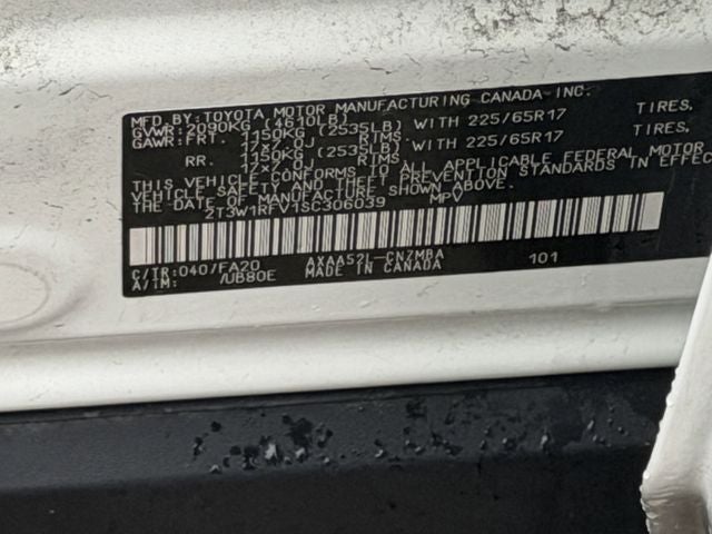 2025 Toyota RAV4 XLE
