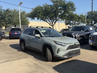 2023 Toyota RAV4 XLE