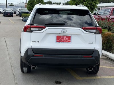 2021 Toyota RAV4 XLE