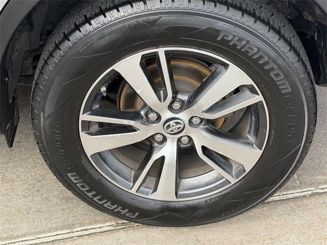 2016 Toyota RAV4 XLE