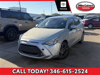 2019 Toyota Yaris LE