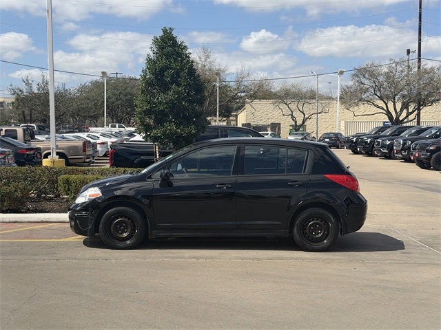 2011 Nissan Versa 1.8 S
