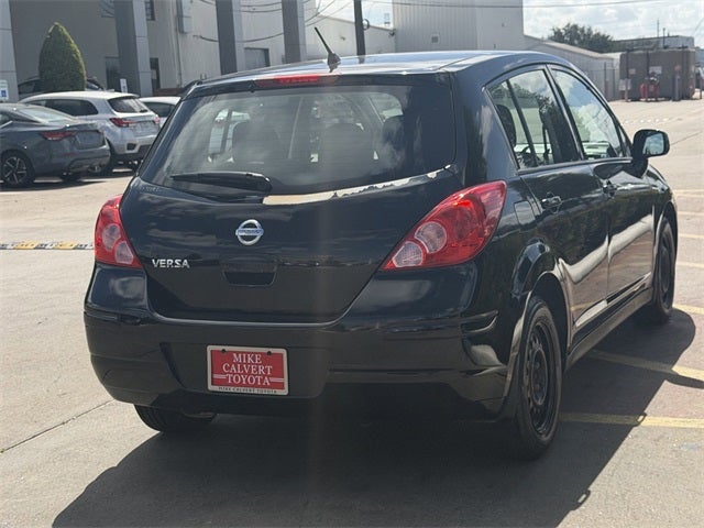 2011 Nissan Versa 1.8 S