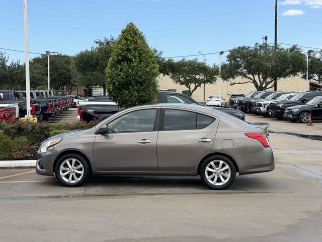 2015 Nissan Versa 1.6 SL