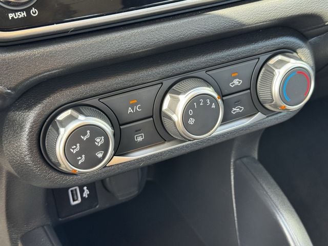 2024 Nissan Versa 1.6 S
