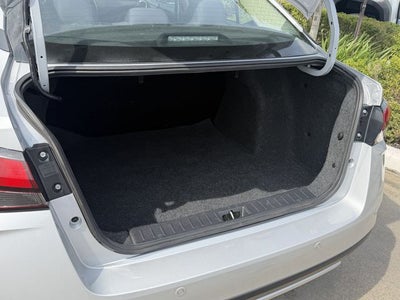 2024 Nissan Versa 1.6 S