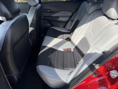 2021 Nissan Kicks SR