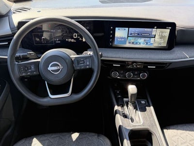 2025 Nissan Kicks MPV SV