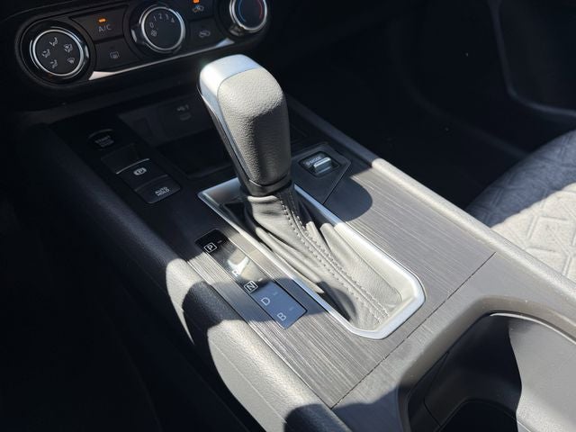 2025 Nissan Kicks MPV SV