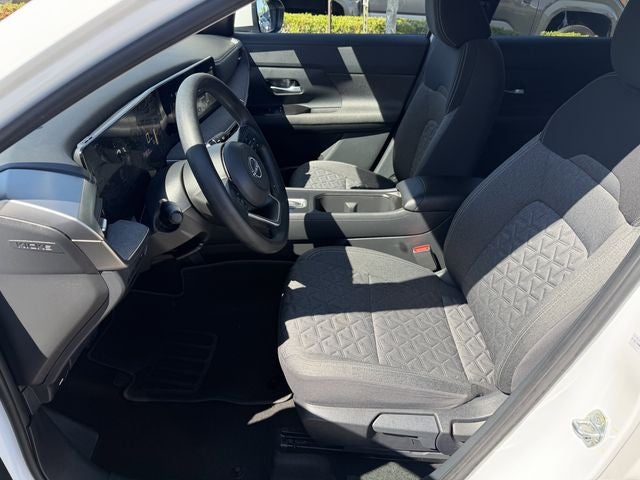 2025 Nissan Kicks MPV SV