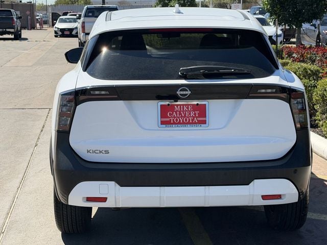 2025 Nissan Kicks MPV SV