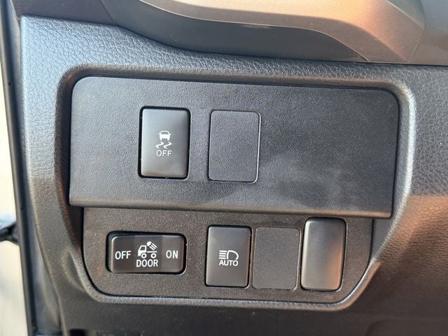 2022 Toyota TACOMA SR5 SR5 V6