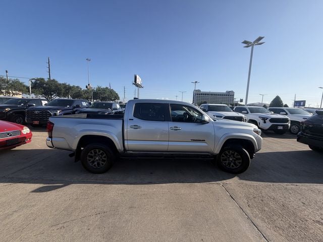 2022 Toyota Tacoma SR5 V6