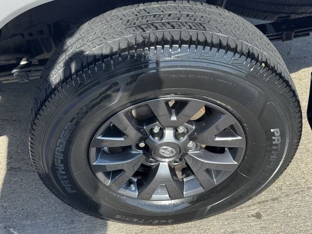 2022 Toyota Tacoma SR5 V6
