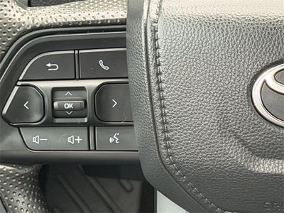 2025 Toyota TACOMA SR5 SR5