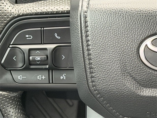 2025 Toyota TACOMA SR5 SR5