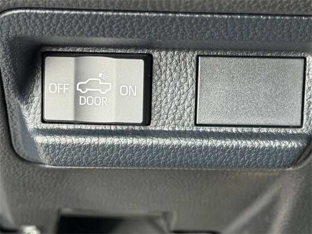 2025 Toyota TACOMA SR5 SR5