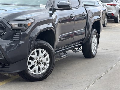 2025 Toyota TACOMA SR5 SR5