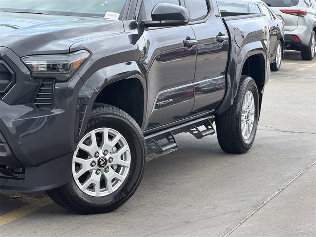 2025 Toyota TACOMA SR5 SR5