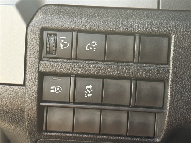 2025 Toyota TACOMA SR5 SR5