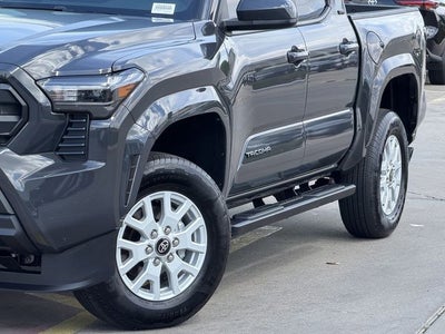 2025 Toyota TACOMA SR5 SR5