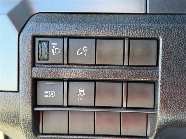 2025 Toyota TACOMA SR5 SR5