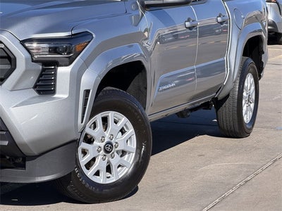 2025 Toyota TACOMA SR5 SR5