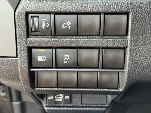 2025 Toyota TACOMA SR5 SR5